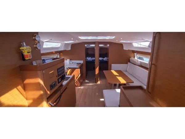 Sun Odyssey 490 - Boatscribe.com