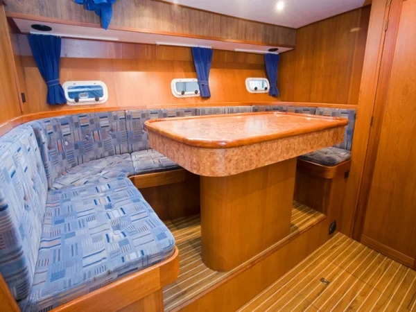 De Drait Renal 50 - Boatscribe.com
