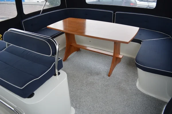 De Drait DeLuxe 42 - Boatscribe.com