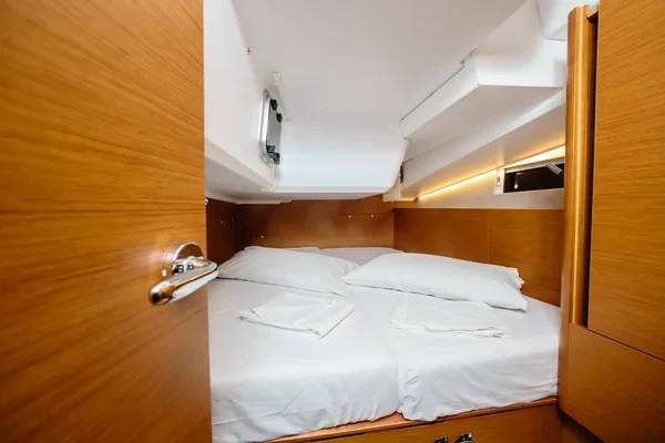 Sun Odyssey 490 - Boatscribe.com