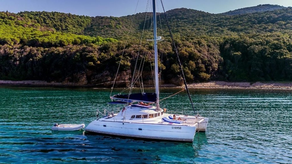 Lagoon 410 - Boatscribe.com
