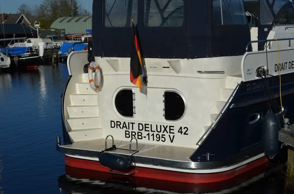 De Drait DeLuxe 42 - Boatscribe.com