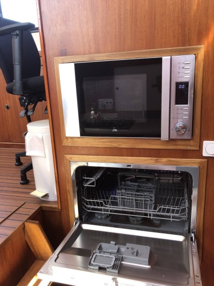 Merenpoort 1100s - Boatscribe.com