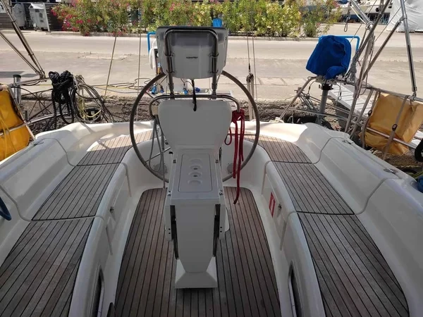 Bavaria 41 - Boatscribe.com