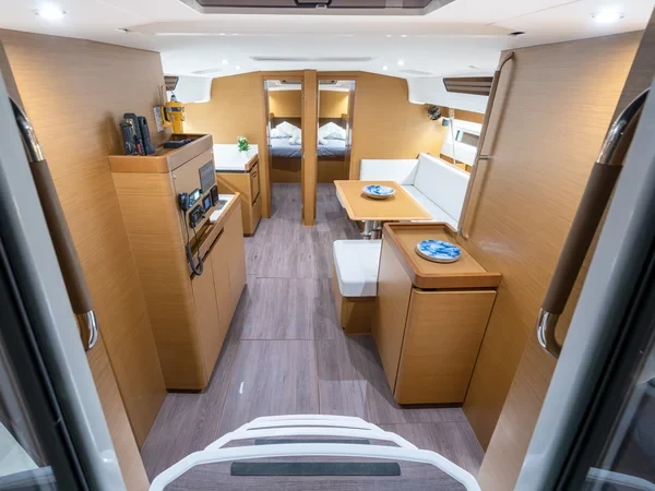 Sun Odyssey 490 - Boatscribe.com