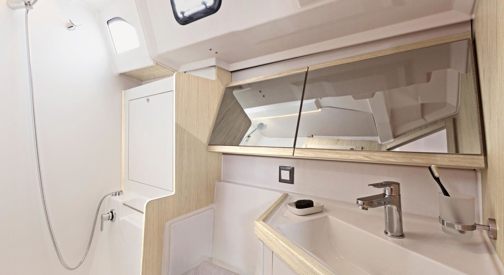 Oceanis 46 - Boatscribe.com