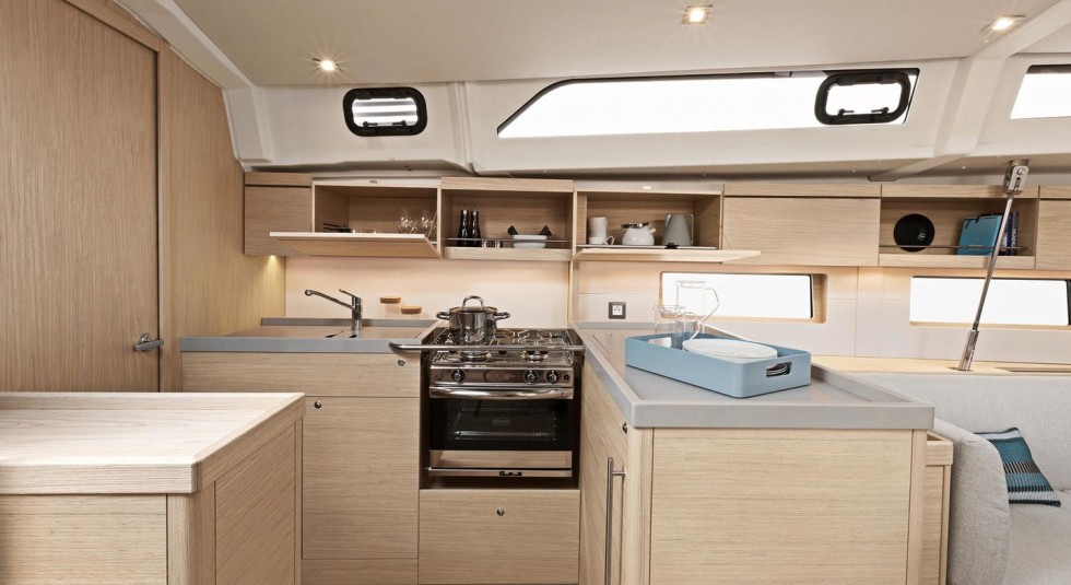 Oceanis 46 - Boatscribe.com