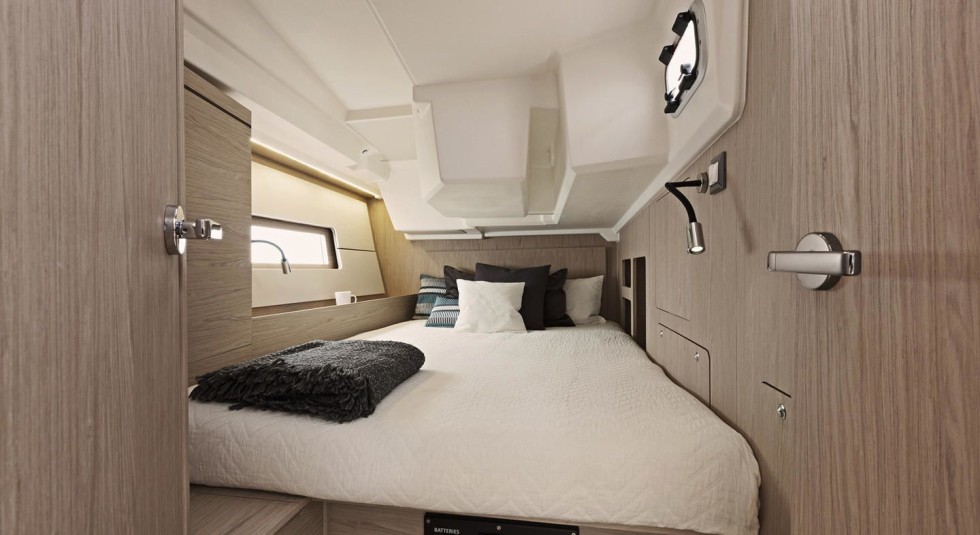 Oceanis 46 - Boatscribe.com