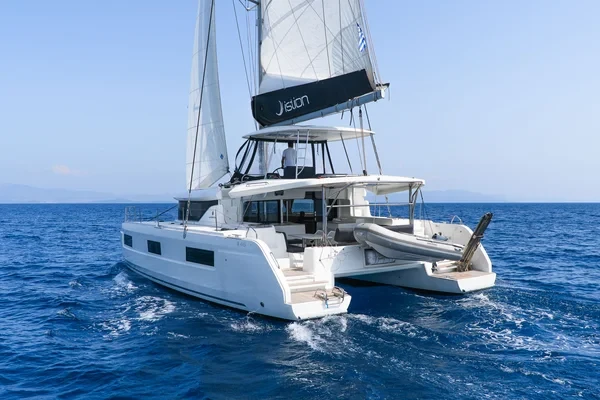 Lagoon 46 - Boatscribe.com