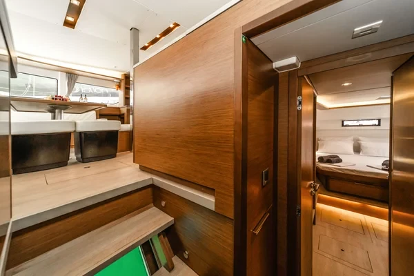 Lagoon 46 - Boatscribe.com