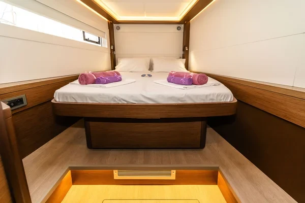 Lagoon 46 - Boatscribe.com