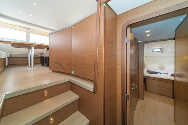 Lagoon 450 F - Boatscribe.com