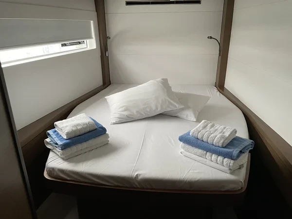 Lagoon 46 - Boatscribe.com