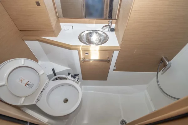 Sun Odyssey 389 - Boatscribe.com