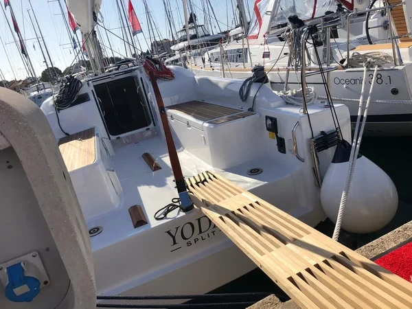 Oceanis 30.1 - Boatscribe.com