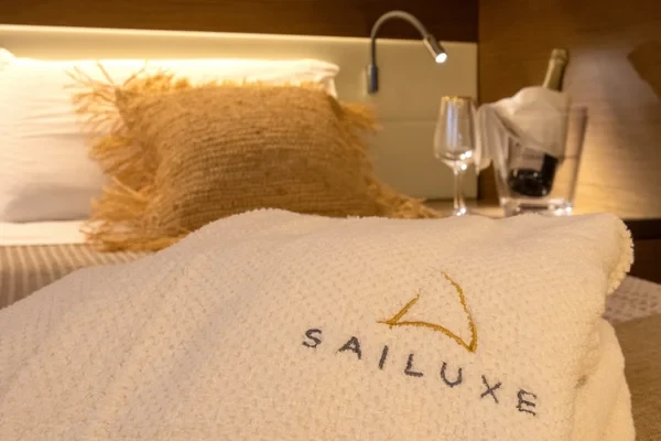 Lagoon 52 F - Boatscribe.com