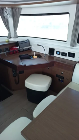 Lagoon 46 - Boatscribe.com
