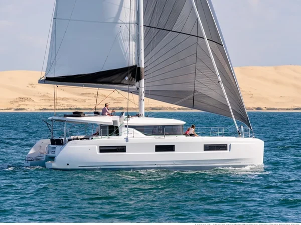 Lagoon 46 - Boatscribe.com