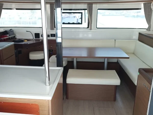 Lagoon 46 - Boatscribe.com