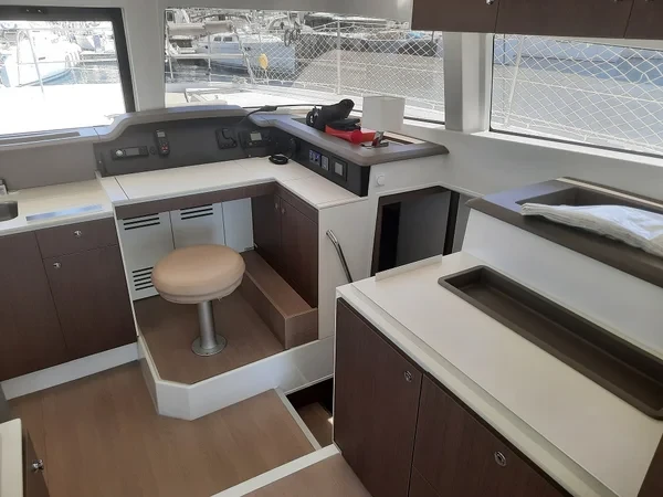 Bali 4.1 - Boatscribe.com