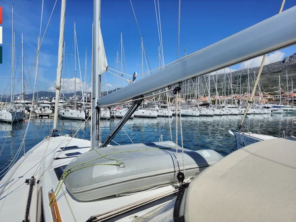 Dufour 430 - Boatscribe.com