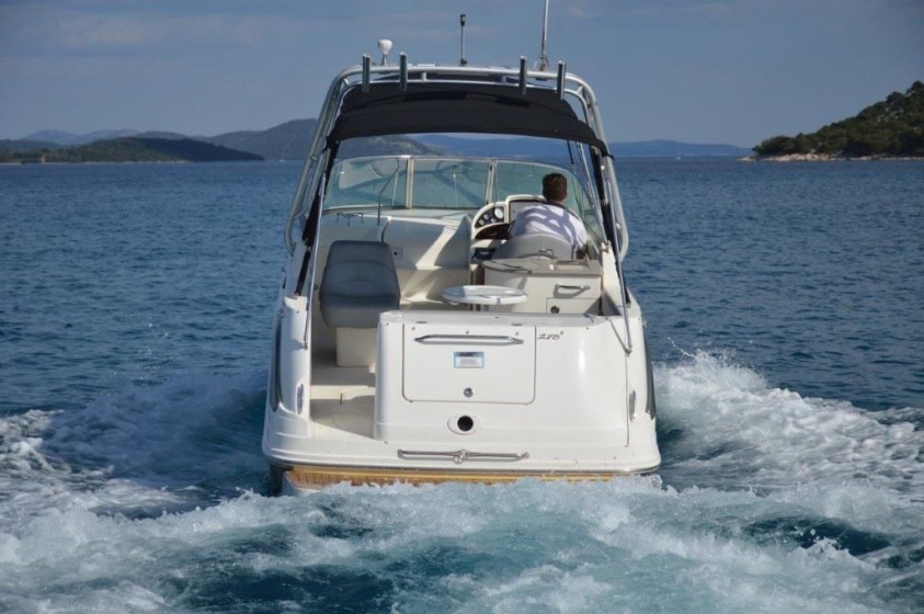 Sea Ray 275 - Boatscribe.com