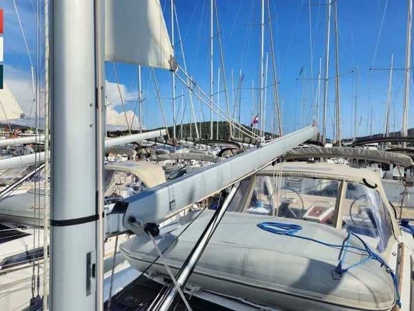 Dufour 390 Grand Large - Boatscribe.com