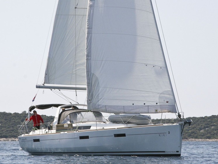 Oceanis 45 - Boatscribe.com
