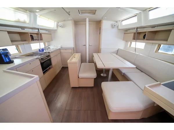 Oceanis 46.1 - Boatscribe.com