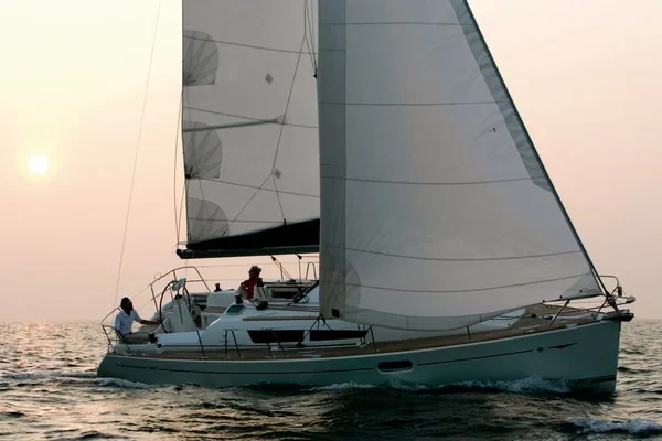 Sun Odyssey 36i - Boatscribe.com