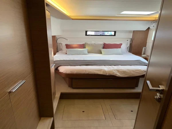 Lagoon 46 - Boatscribe.com