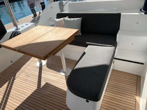 Lagoon 46 - Boatscribe.com