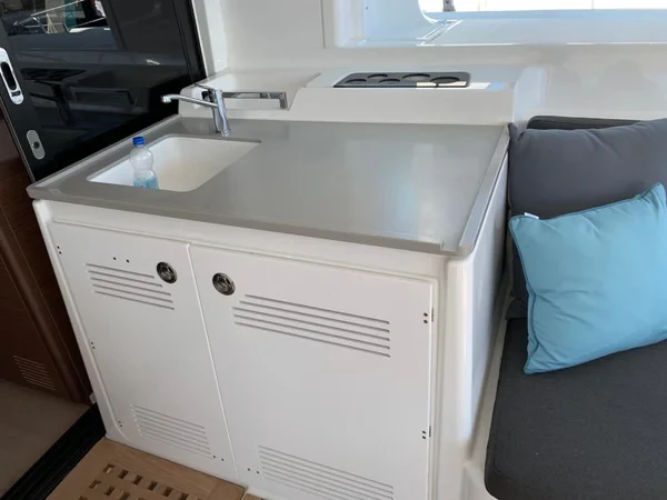 Lagoon 46 - Boatscribe.com
