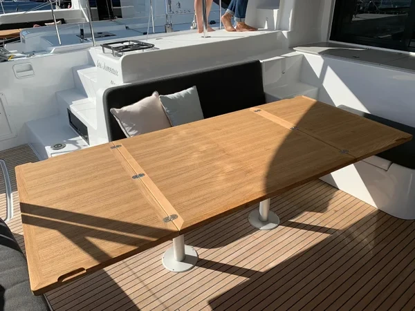 Lagoon 46 - Boatscribe.com