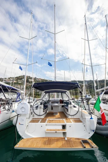 Oceanis 41.1 - Boatscribe.com