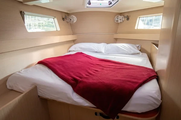 Oceanis 41.1 - Boatscribe.com
