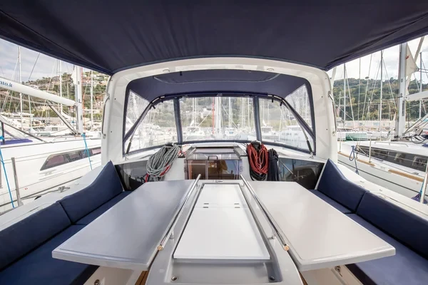 Oceanis 41.1 - Boatscribe.com
