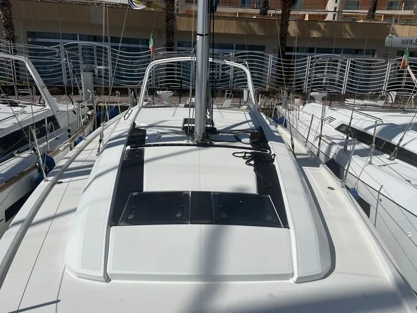 Oceanis 46.1 - Boatscribe.com