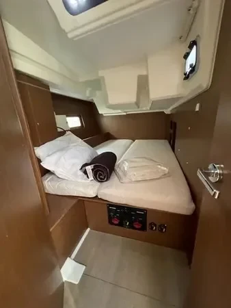 Oceanis 46.1 - Boatscribe.com