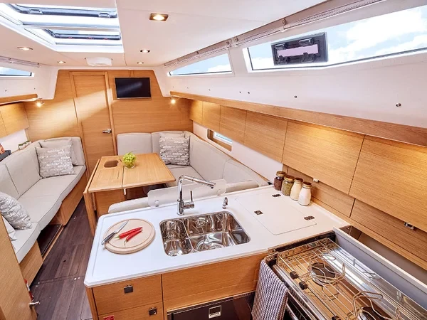 Elan E5 - Boatscribe.com
