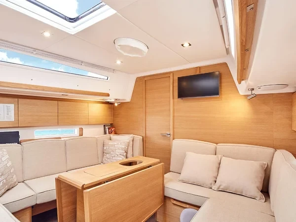 Elan E5 - Boatscribe.com