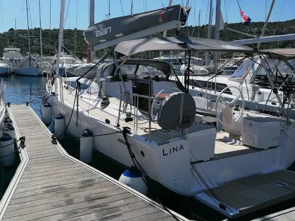 Elan E5 - Boatscribe.com