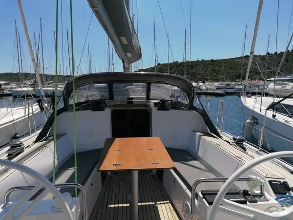 Elan E5 - Boatscribe.com
