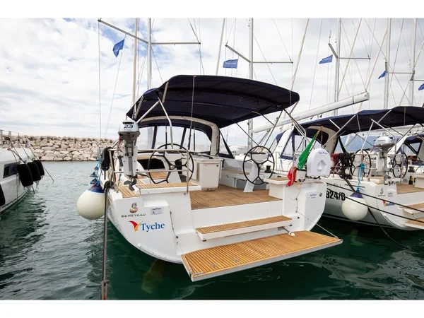 Oceanis 46.1 - Boatscribe.com