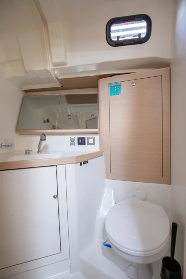 Oceanis 46.1 - Boatscribe.com