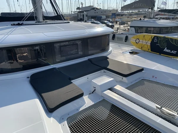 Lagoon 46 - Boatscribe.com