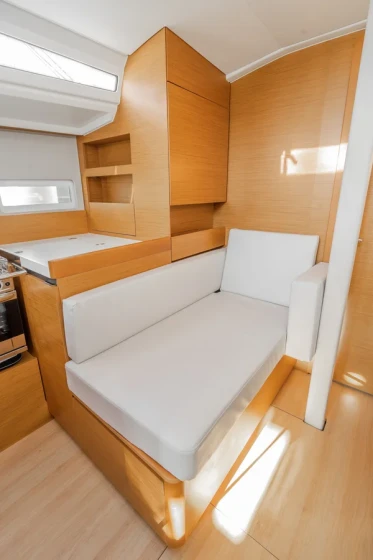 Sun Odyssey 410 - Boatscribe.com