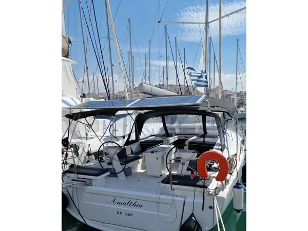 Oceanis 46.1 - Boatscribe.com