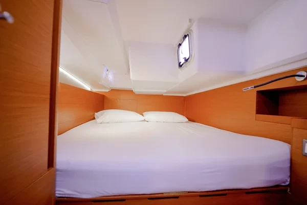 Sun Odyssey 490 - Boatscribe.com