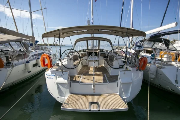 Sun Odyssey 519 - Boatscribe.com